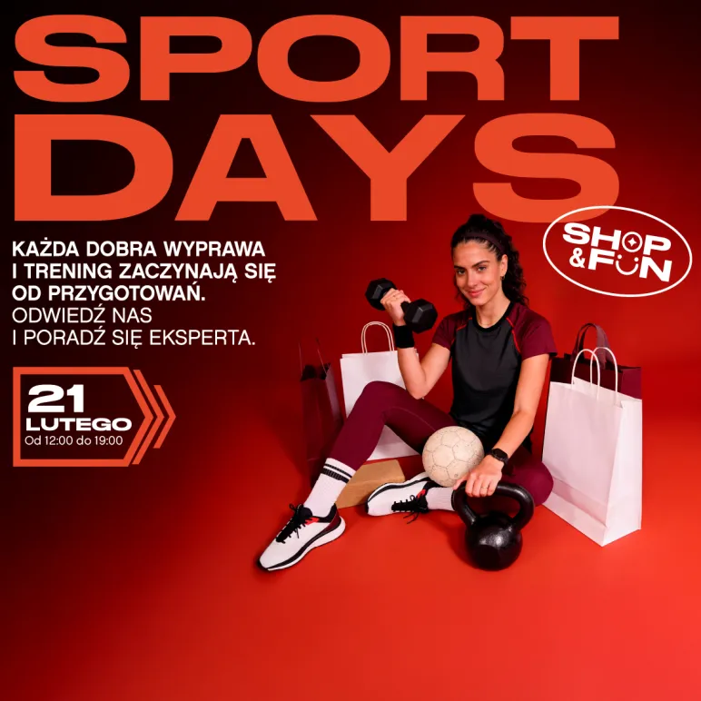 dziewczyna w sportowym stroju z hantelkami