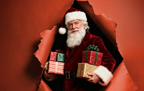 mikołaj z prezentami